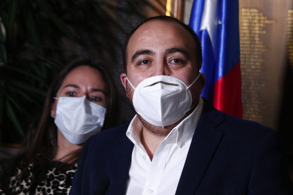 Fuad Chahín (DC) y acusación constitucional contra Jaime Mañalich: “Nos sorprende que se haya presentado sabiendo que no había un consenso”