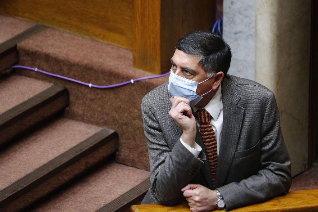 Senador Alvarado (UDI) y elecciones de gobernadores: “Soy partidario que se posterguen”