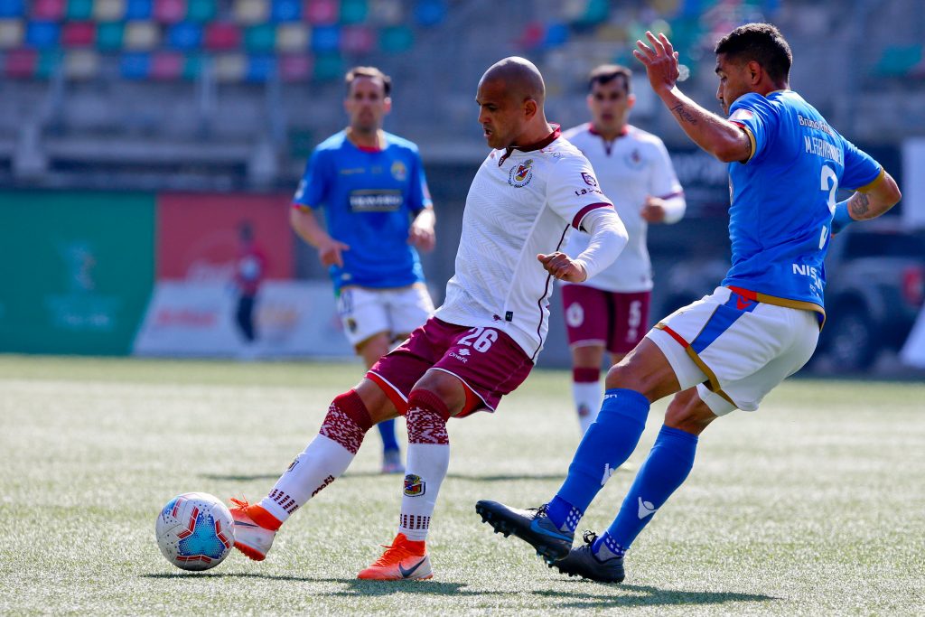 Audax Italiano “le dio una mano” a Colo Colo y arruinó el reestreno goleador de “Chupete” Suazo
