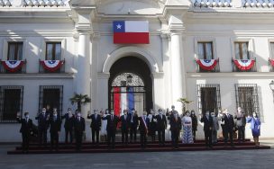 Presidente Piñera encabezó foto oficial con sus ministros de Estado bajo estrictas medidas sanitarias