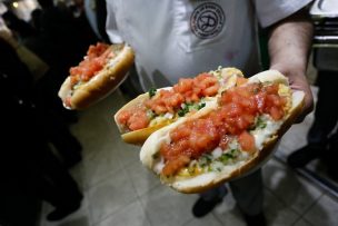 Trabajadores de Dominó reclaman que propinas ahora serán repartidas con los jefes