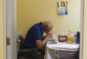 Lanzan tres seminarios web sobre neuropsicología para apoyar el cuidado de personas con Alzheimer