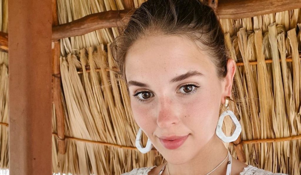 Belén Soto publicó inéditas fotografías de su matrimonio civil: así fue como vistió