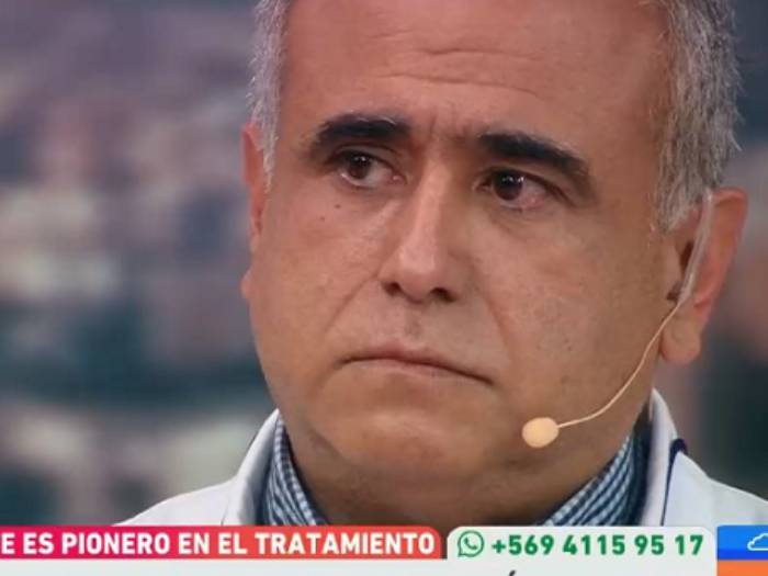 “No lo merezco”: Doctor Ugarte agradeció especial regalo que recibió por su labor en medio de la pandemia