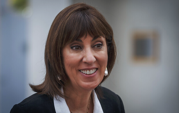 Ministra de la Mujer lanza campaña para realizar “tareas compartidas” en el hogar durante las Fiestas Patrias