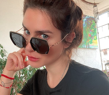 “Quiérete un poquito más”: Francisca Undurraga fue duramente criticada por realizar “sensual” promoción y ella respondió tajante