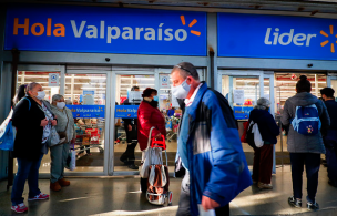 Walmart Chile ofrece plan de retiro voluntario a Cajeras y enfermos crónicos