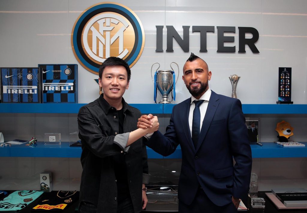 Volante del Inter de Milán alabó la llegada de Arturo Vidal: “Su presencia nos ayudará a mejorar. Nos dará una gran mano”