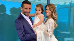 Mauricio Isla y Gala Caldirola saludan a su hija Luz por su cumpleaños