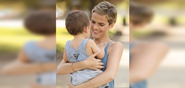 ¡Muy tierno! Hijo de Javiera Suárez “encantó” en las redes sociales con alegre baile en pijama