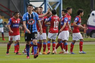 No hay cómo darle a la Católica: sólido triunfo sobre Huachipato y liderato consolidado