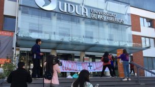 Grupo Laureate informó su salida de Chile: sus universidades quedarán a cargo de una fundación sin fines de lucro