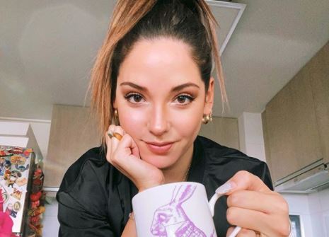 “Te veo más sexy”: Kel Calderón sorprendió con atrevida performance y encendió las redes