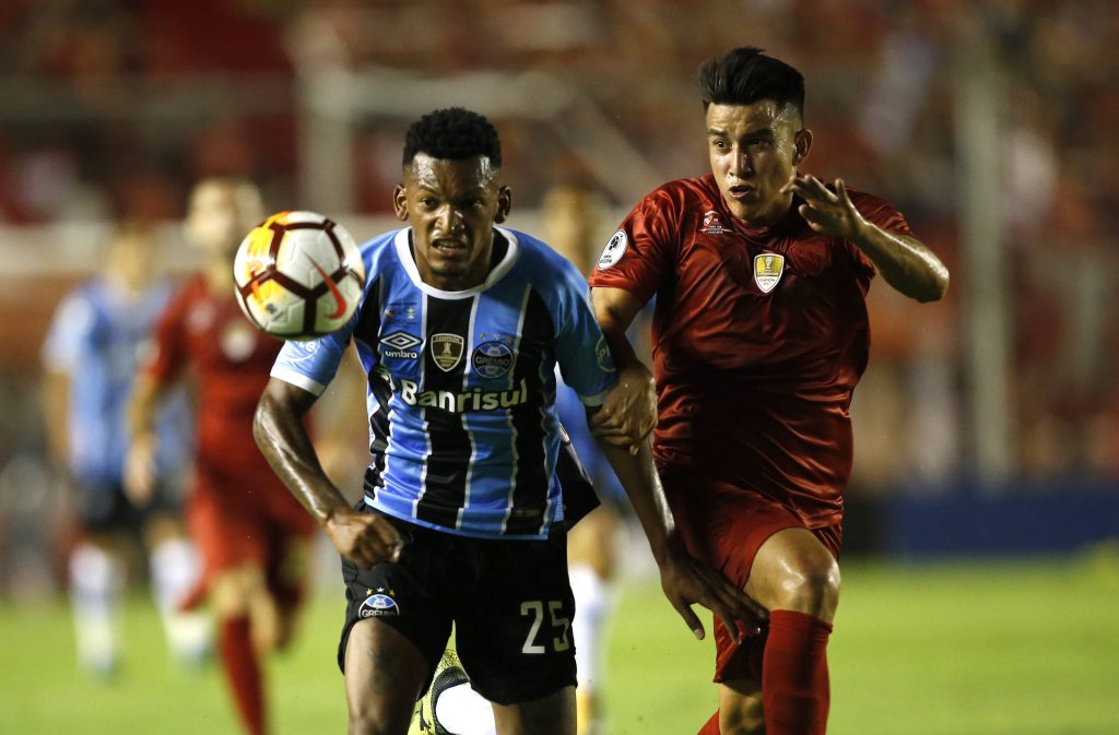 Colo Colo mira a Argentina y busca a un “viejo conocido” de Gustavo Quinteros para reforzar el plantel