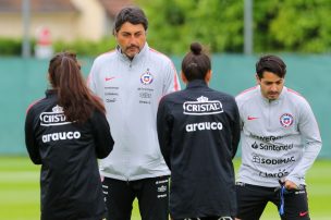 La “Roja” femenina trabajará con contingente local durante una semana de cara al Repechaje del Mundial