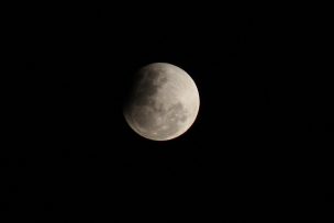 Nasa confirma que hay agua en la Luna