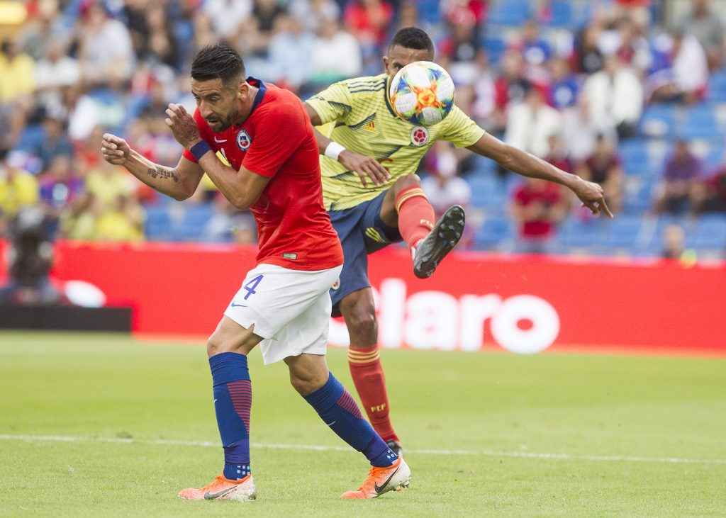 Mauricio Isla y una buena noticia para la Roja con miras al partido ante Colombia