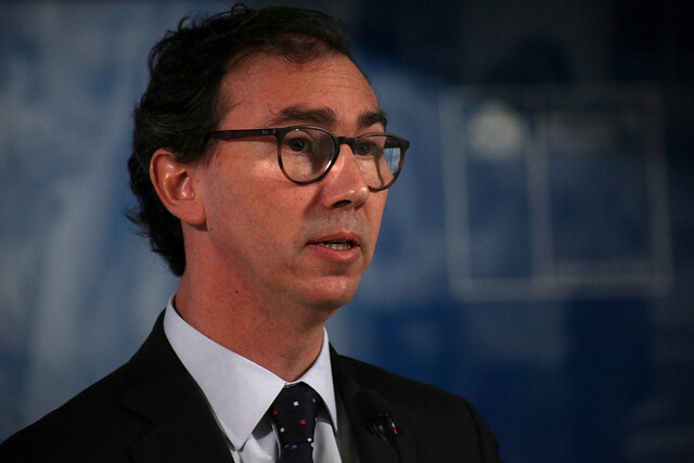 Ministro de Educación apunta contra los alcaldes: “Hay muchos que no toman todas las medidas que debiesen estar tomando”
