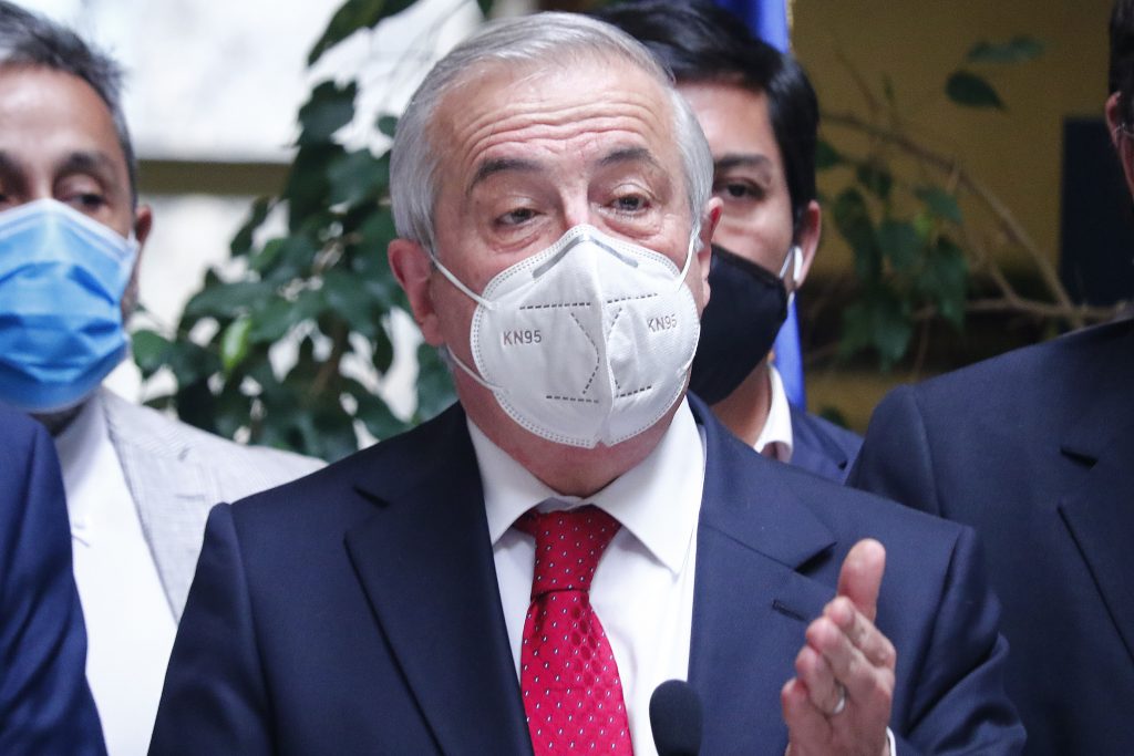 Mañalich insiste en su inocencia ante querella impulsada por Jadue: “Está actuando como agente del Partido Comunista”