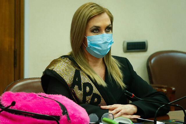Pamela Jiles adelanta que segundo retiro se aprobaría fácilmente en comisión: “Diputado muy de derecha me señala que no irá a votar”
