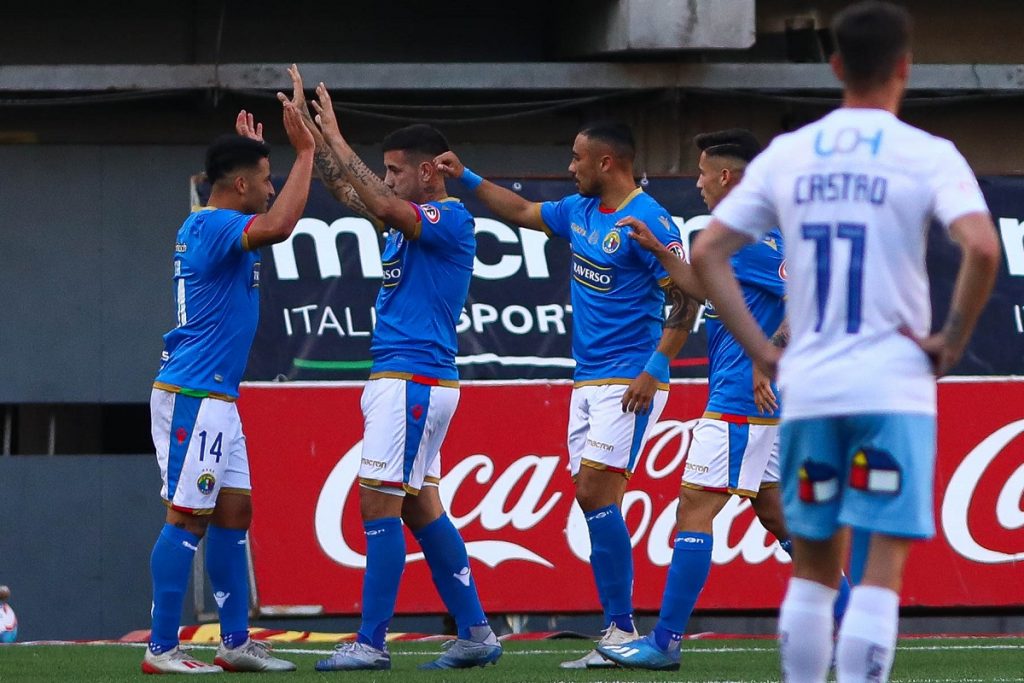 Audax Italiano derrotó a un O’Higgins que no despega y escaló varias posiciones en el torneo