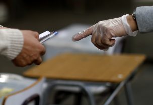 Contagiado con Covid-19 fue detenido tras intentar votar en Antofagasta