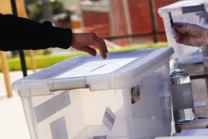 Jóvenes mayores de16 años votarán en inéditas primarias camino a elegir nuevo alcalde para Santiago