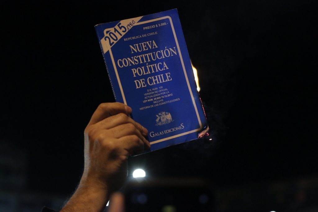Nueva Constitución podría afectar “negativamente” al clima de inversión