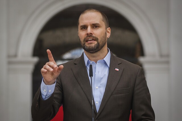 Vocero Bellolio afirma que hay ministros y subsecretarios interesados en ser constituyentes