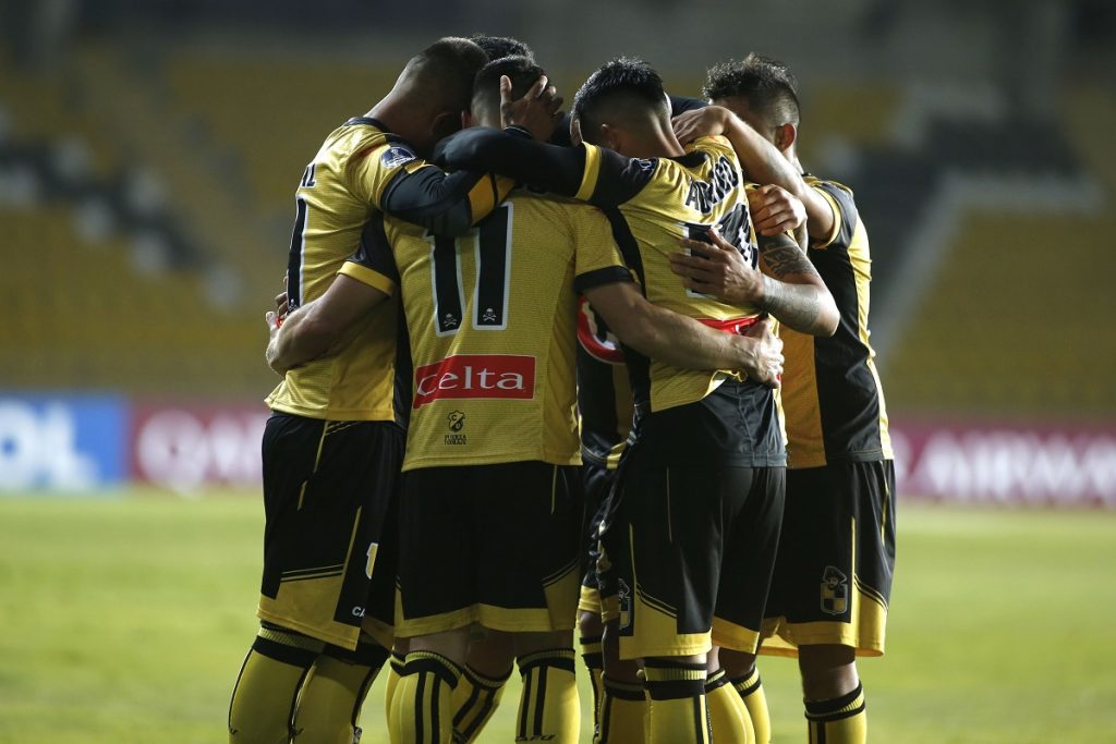 Coquimbo Unido da el golpe ante Estudiantes de Merida y está a un paso de avanzar en Copa Sudamericana