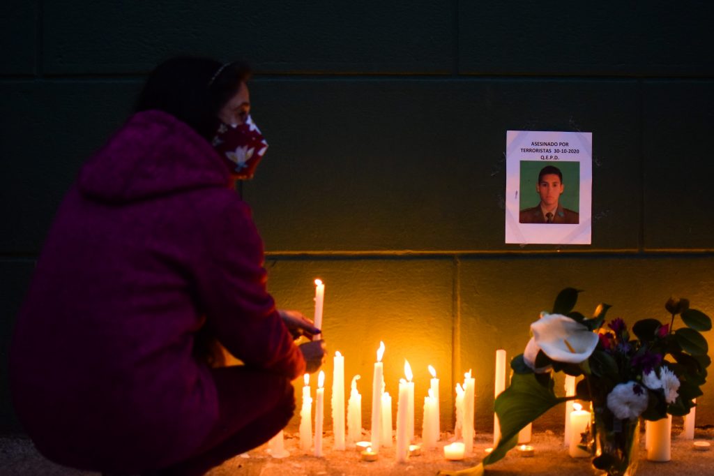 “Partió uno de los nuestros”: Carabineros publica emotivo video en memoria del cabo 2° Eugenio Nain