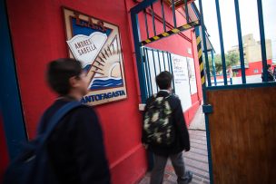 Región de Antofagasta: Alcaldes descartan volver a clases presenciales este año