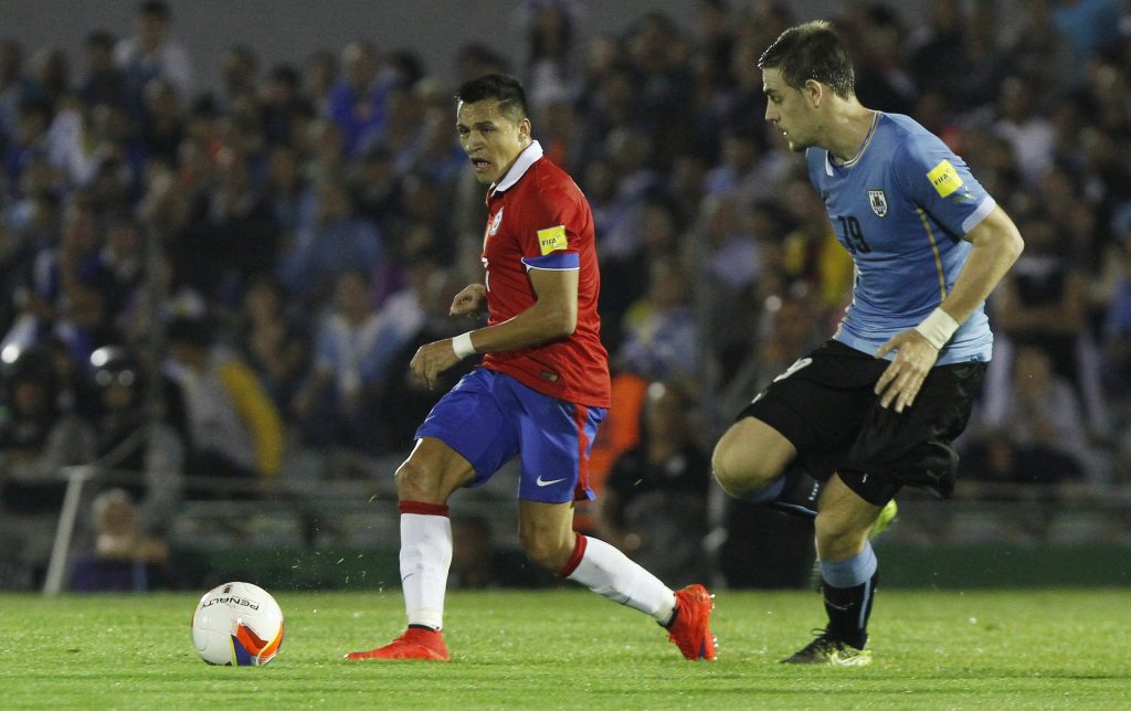 Desde el adiós de Sampaoli al “gran escape” de Jadue: así fue el último Uruguay-Chile jugado en Montevideo