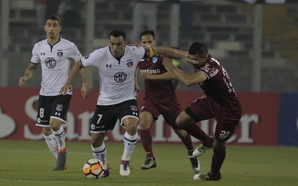 La historia está de su parte: el positivo registro de Colo Colo ante equipos bolivianos