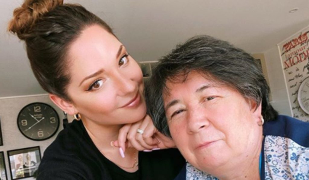 Tras ser internada de urgencia en la clínica, “Kel” Calderón afirmó que su asesora del hogar se encuentra en mejor estado de salud