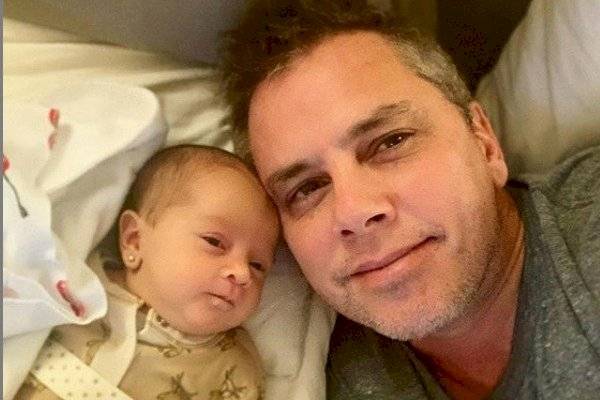 “Clara es igual a la abuela”: José Miguel Viñuela compartió bella postal familiar y detalle llamó la atención entre sus seguidores