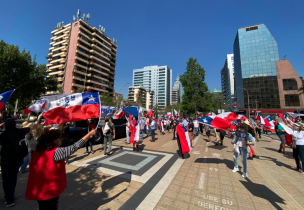 FOTO | Partidarios del Rechazo realizan manifestación en Las Condes