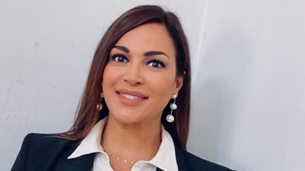 Marlen Olivari asistió a votar al Plebiscito Nacional en silla de ruedas: “El deber cívico es lo primero”
