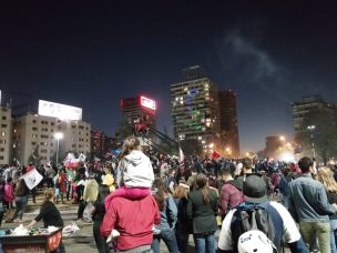 FOTOS | Así luce Plaza Italia en medio del conteo de votos del Plebiscito Constitucional 2020