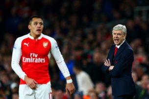 Arséne Wenger cumplió 71 años y Alexis Sánchez lo felicitó con fotos del recuerdo