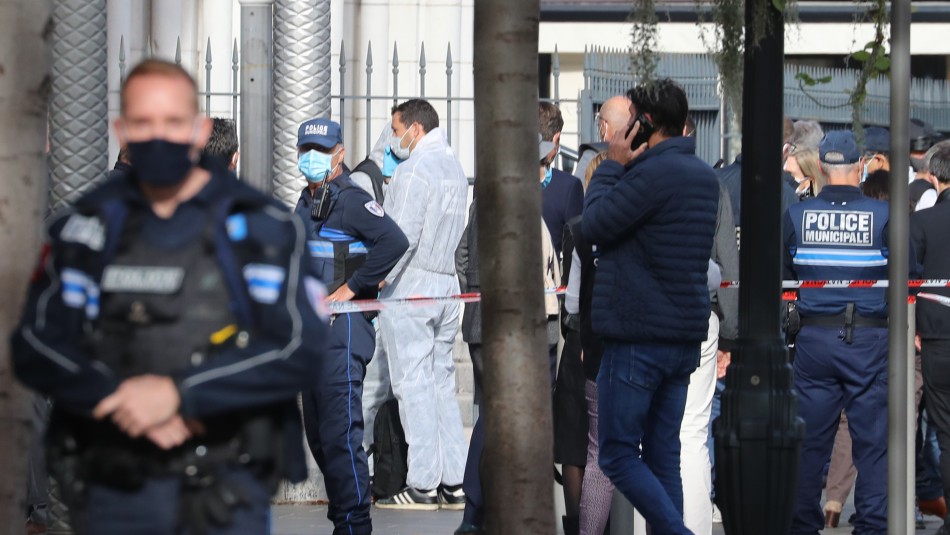 Francia: tres personas mueren acuchilladas en Niza y gobierno anunció “reunión de crisis”