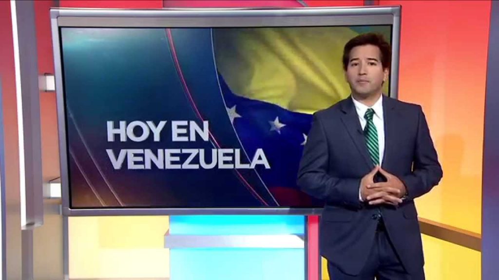 “Este habla como hue…”: Javier Olivares recibió duras críticas por su acento en lectura de noticias