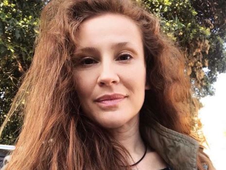Sigrid Alegría subió “selfie” en manifestaciones este 18 de octubre y se refirió a quema de iglesias