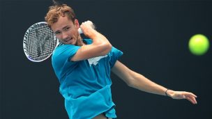 Tenis: Medvedev superó a Zverev y se corona campeón del Masters 1.000 de París