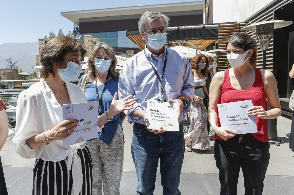 Lo Barnechea: Subsecretarias Daza y Martorell entregaron recomendaciones sanitarias e información sobre “Denuncia Seguro”