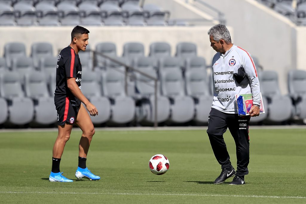 Rueda habló de Alexis y criticó al cuerpo técnico del Inter de Milán: “Ojalá los cuidaran mejor que nosotros”