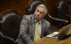 Ex ministro Jaime Mañalich continuará declarando como imputado durante este jueves