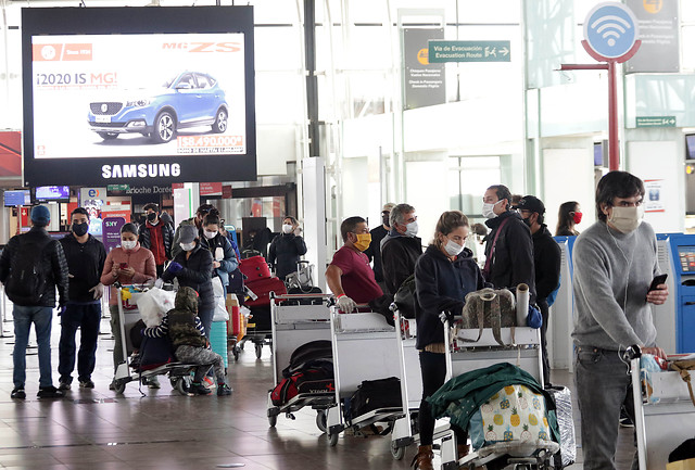 Minsal anunció protocolo para permitir ingreso de turistas al país