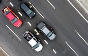 Mujer muere tras recibir piedrazo mientras se trasladaba por la Ruta 5 Sur