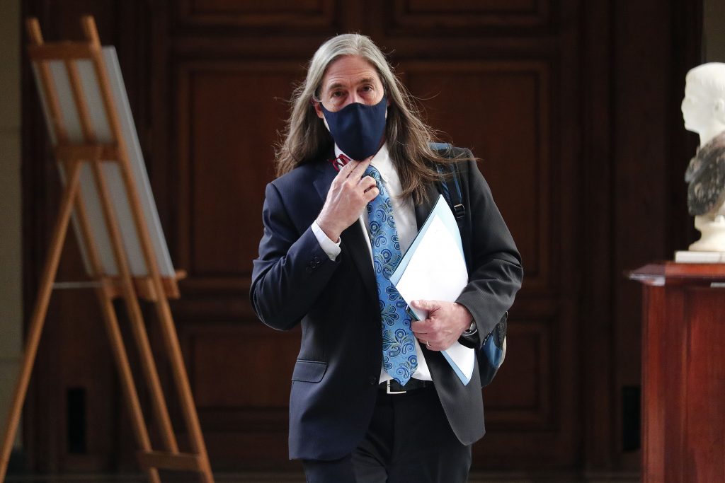 Senador Letelier (PS) y segundo retiro del 10%: “Es la respuesta ante la falta de acciones del gobierno”